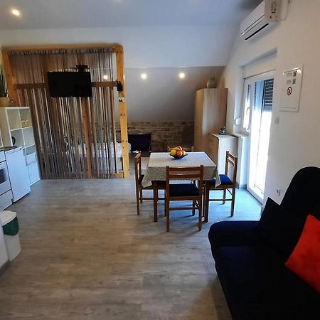 Apartmani Goga Skradin Extérieur photo